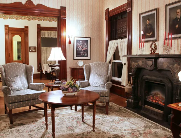 Ludington House B&B hotel detail image 3