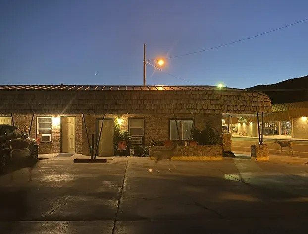 Rustic Inn Motel hotel detail image 1