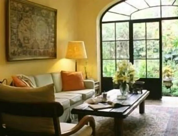 Trocadero Suites hotel detail image 1