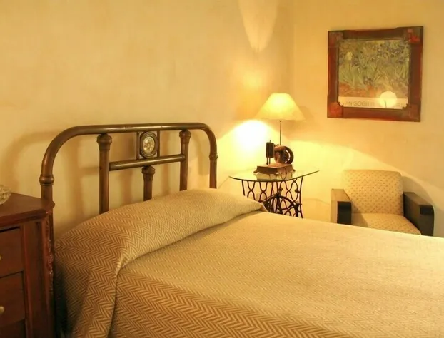 Trocadero Suites hotel detail image 2