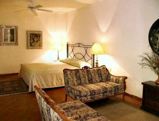 Trocadero Suites hotel detail image 3