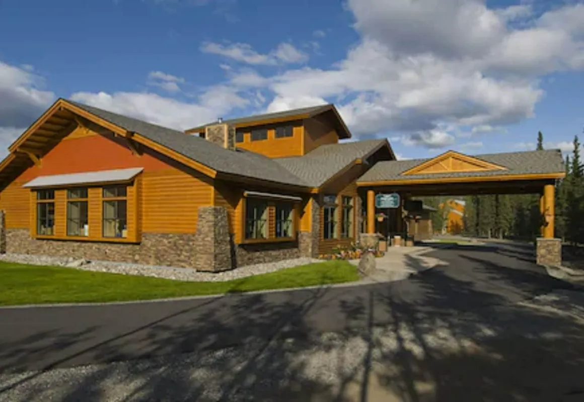 Denali Park Village hotel hero