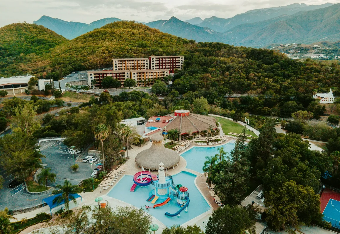 Bahía Escondida hotel hero