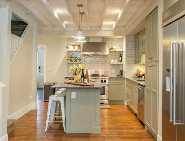 Kelowna Bed & Breakfast (CHATHAM HOUSE) hotel detail image 3