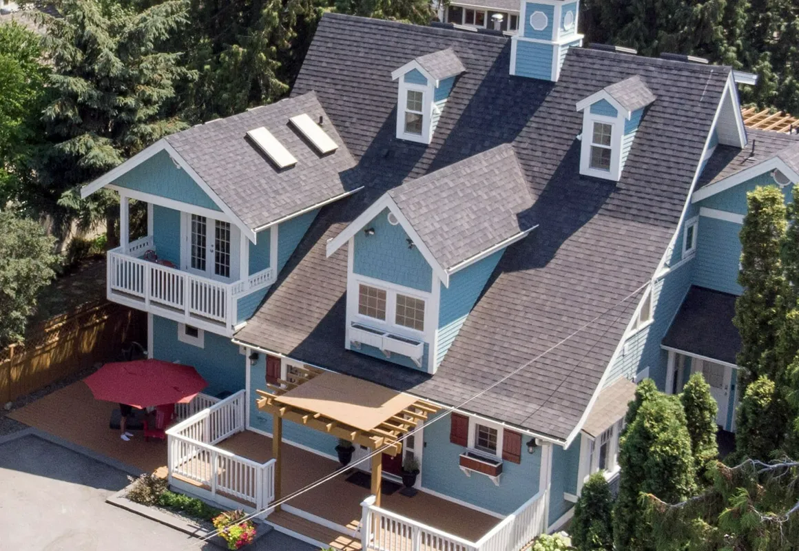 Kelowna Bed and Breakfast hotel hero