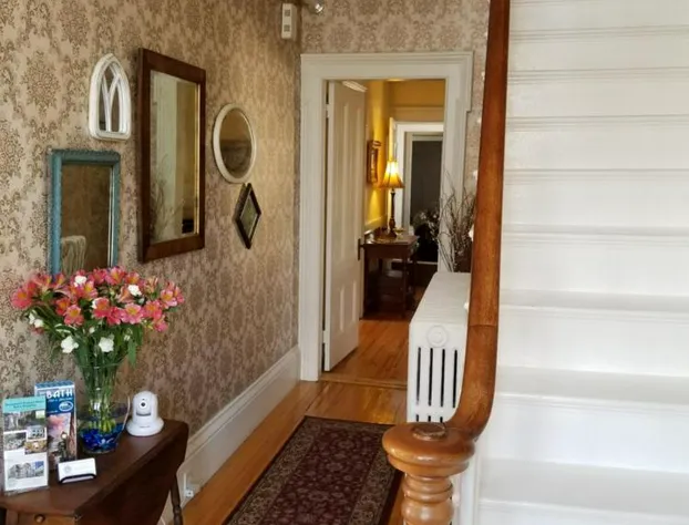 Benjamin F. Packard House hotel detail image 3