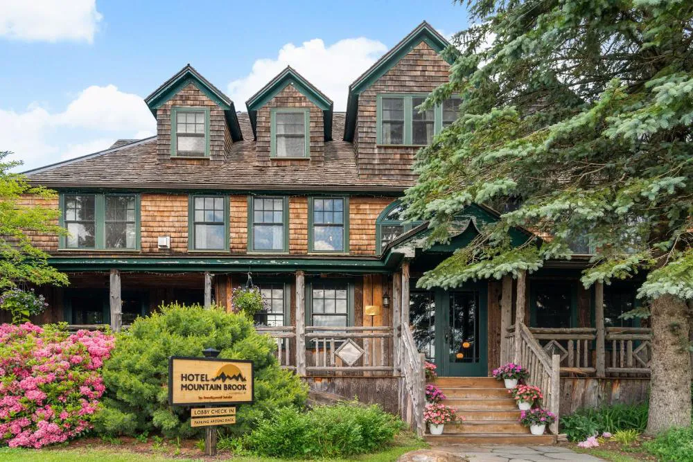 Hotel Mountain Brook hotel hero