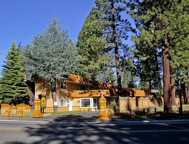 National 9 Inn hotel detail image 3