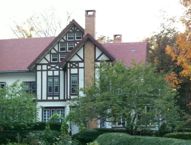 Vintage Gardens Bed & Breakfast hotel detail image 3