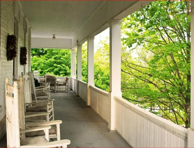 Franklin Terrace Bed and Breakfast hotel detail image 2