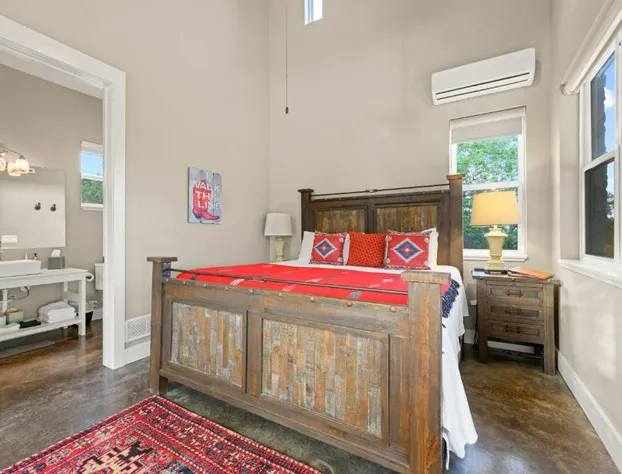 Hill Country Casitas hotel detail image 3