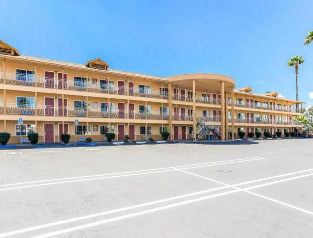 Quality Inn Escondido San Diego North County hotel detail image 1