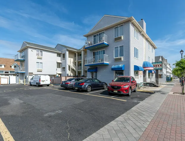 Hotel Charlee Villas by the Beach hotel detail image 1