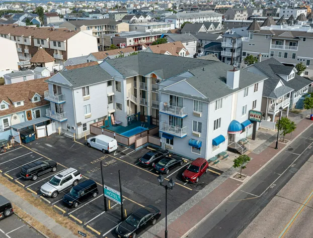 Hotel Charlee Villas by the Beach hotel detail image 2