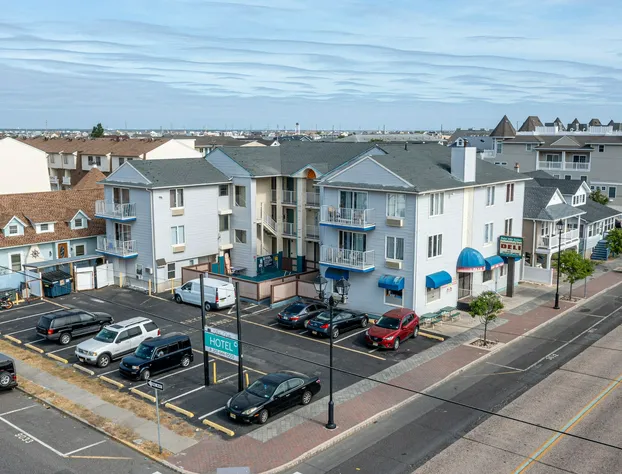 Hotel Charlee Villas by the Beach hotel detail image 3