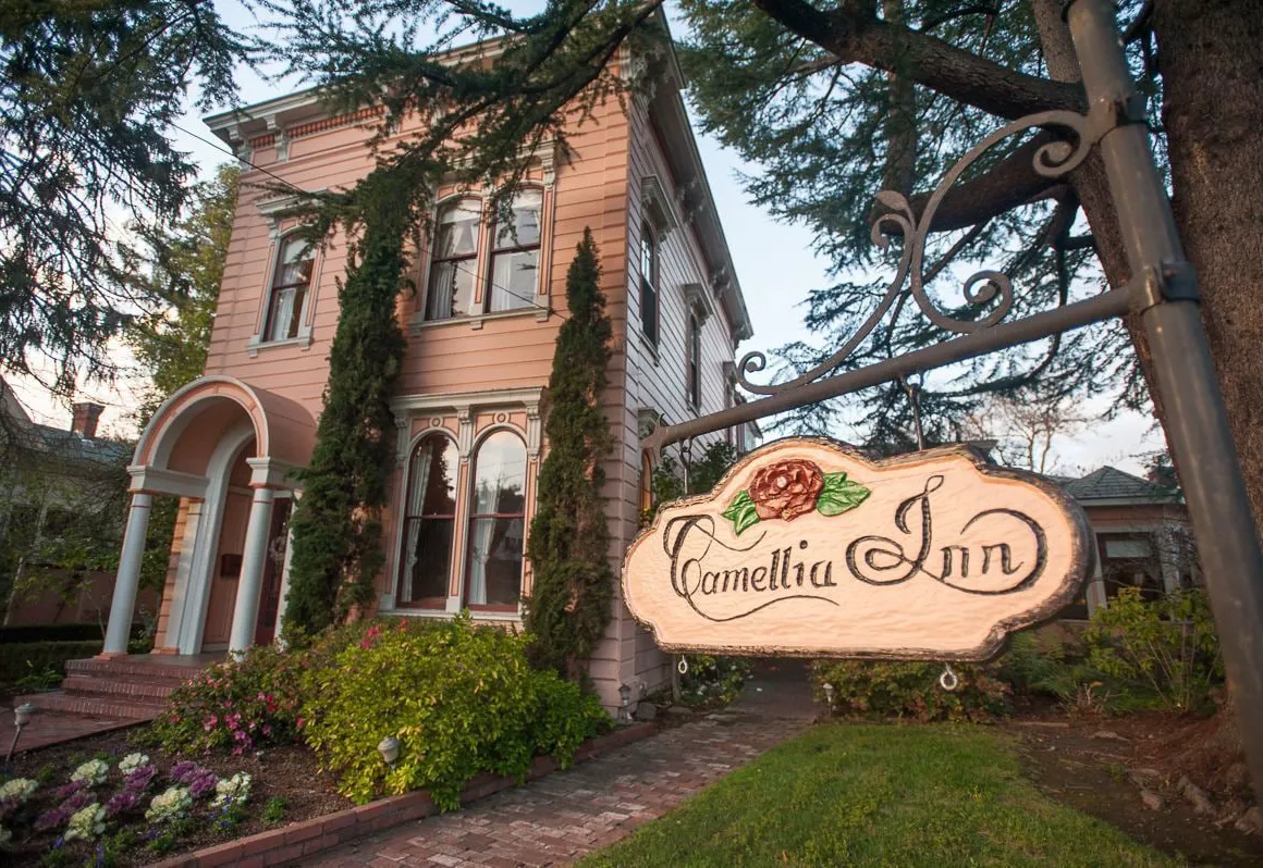 Camellia Inn hotel hero
