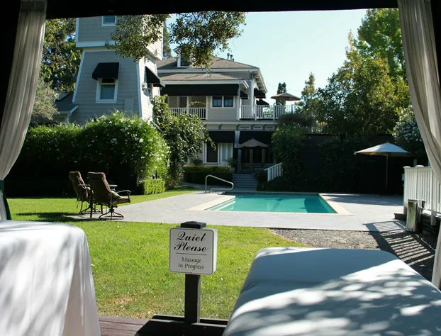 Honor Mansion hotel detail image 1