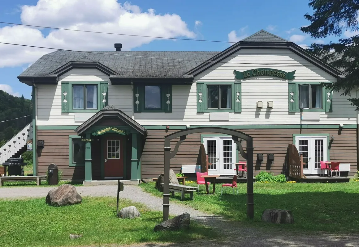 Auberge du Vieux Foyer hotel hero