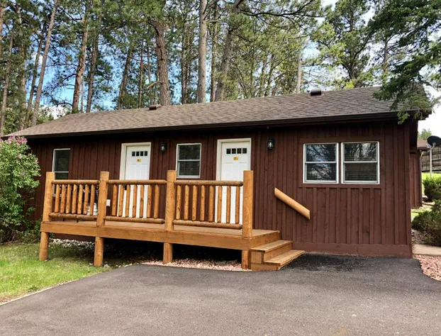 Rockerville Lodge & Cabins hotel detail image 2