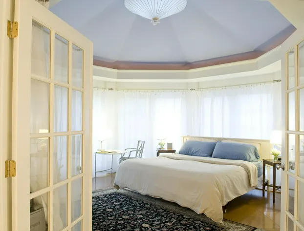 Inn On Columbia hotel detail image 3