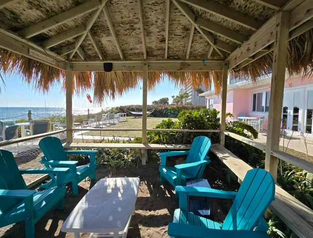 Sea Scape Oceanfront Motel hotel detail image 1