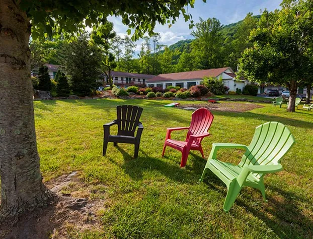 Maggie Valley Creekside Lodge hotel detail image 3