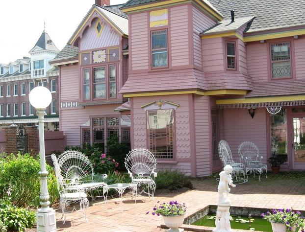 The Towers Bed & Breakfast hotel detail image 1