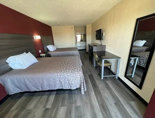 CourtesyStay hotel detail image 3