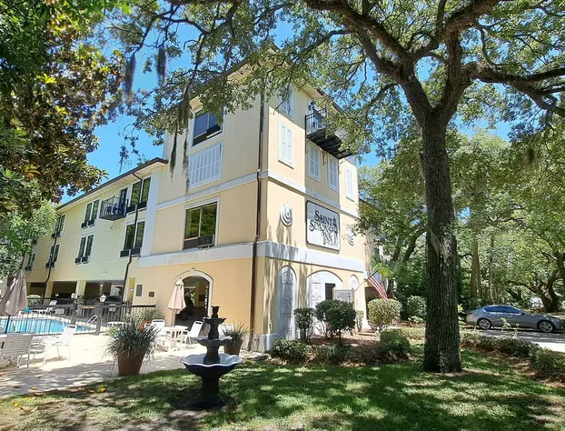 Saint Simons Inn by the Lighthouse hotel detail image 3