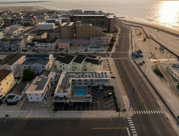 Alante Oceanfront Motor hotel detail image 2