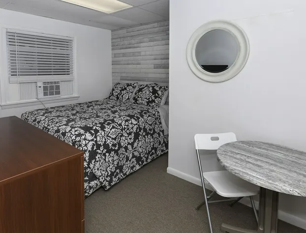 Alante Oceanfront Motor hotel detail image 4