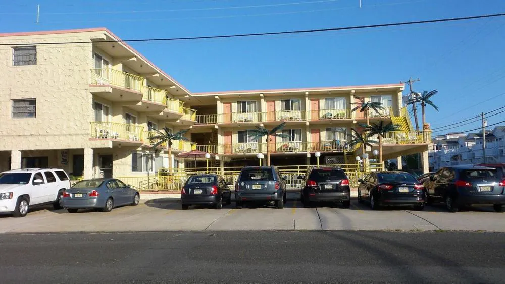 Golden Rail Motel hotel hero