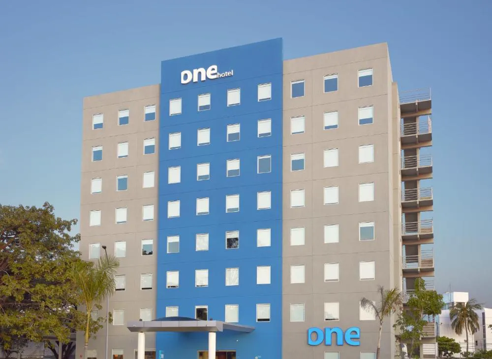 One Acapulco Diamante hotel hero