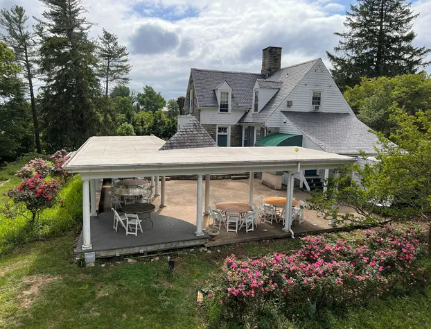 Nesselrod on the New hotel detail image 2