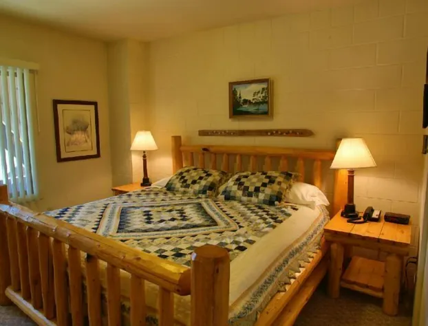 Chateau Rouge Condominiums hotel detail image 4