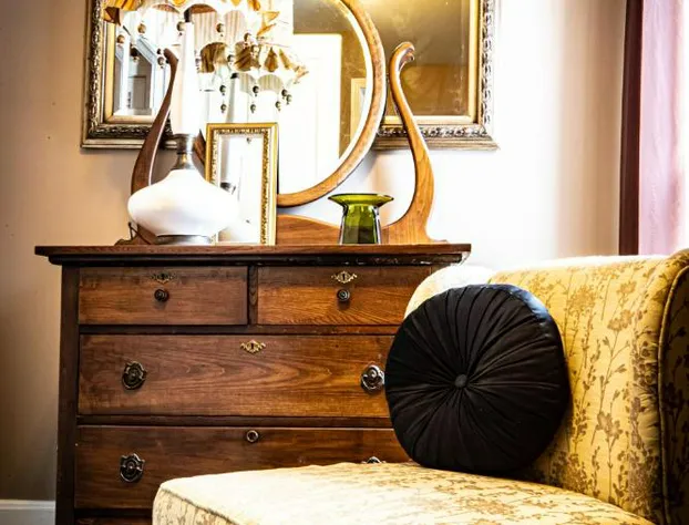 Twin Oaks Inn hotel detail image 4