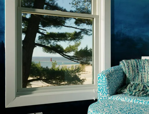 Looking Glass Beachfront Inn hotel detail image 2