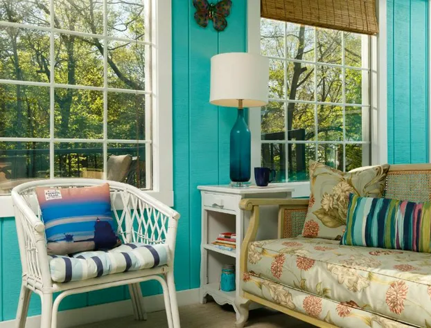 Looking Glass Beachfront Inn hotel detail image 3