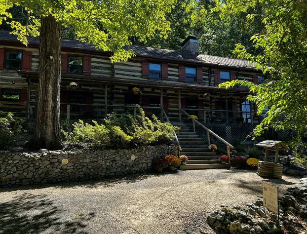 Sugar Tree Inn hotel detail image 2