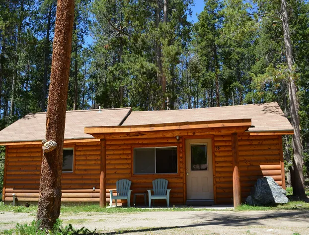 Daven Haven Lodge & Cabins hotel detail image 2