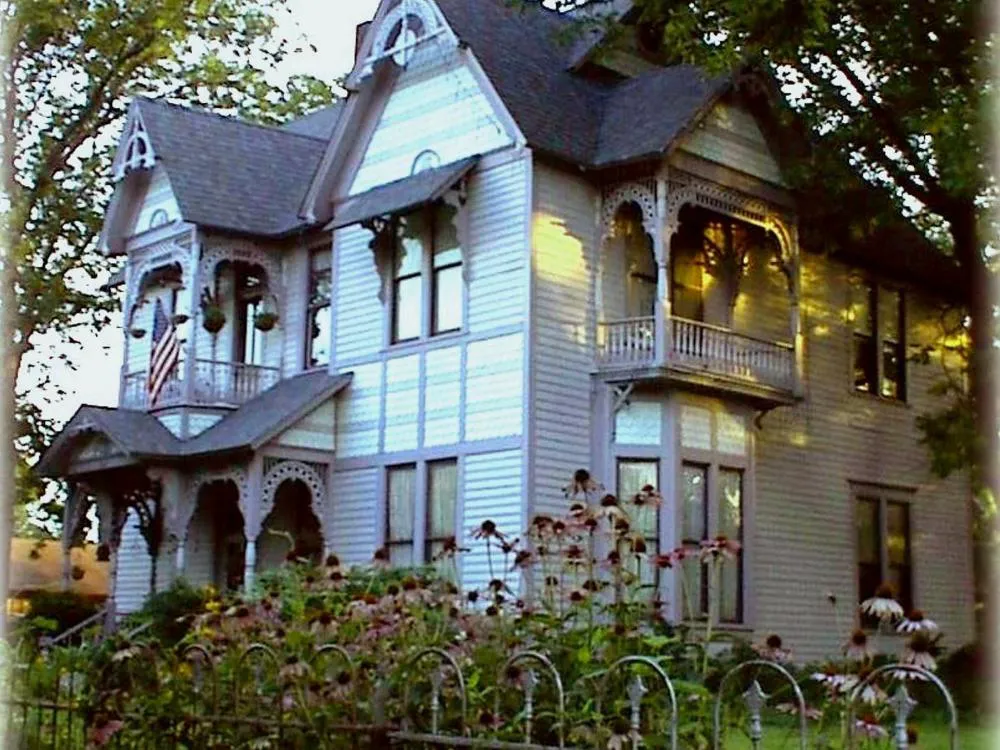 The Carleton House hotel hero