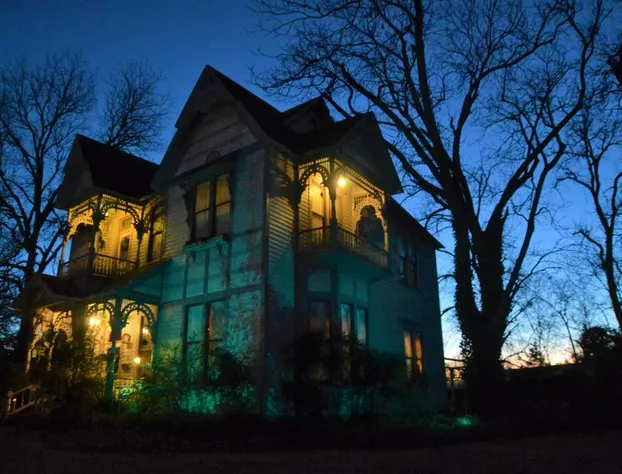 The Carleton House hotel detail image 2