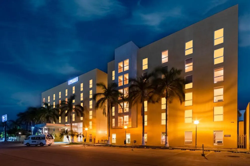 City Express by Marriott Ciudad del Carmen hotel hero