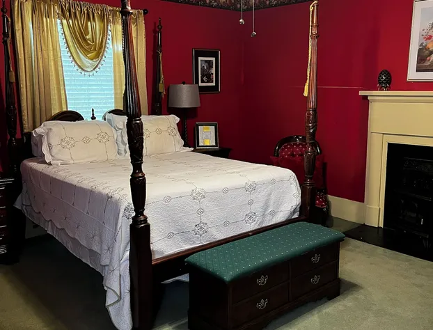 Commodore Bed and Breakfast hotel detail image 3