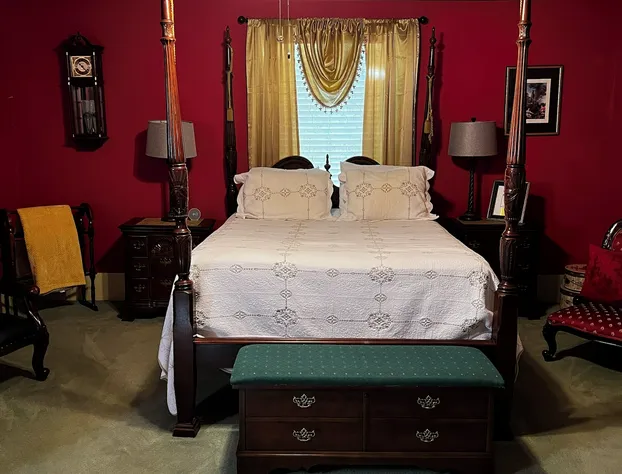 Commodore Bed and Breakfast hotel detail image 4