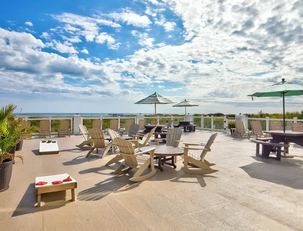 Water's Edge Ocean Resort hotel detail image 4