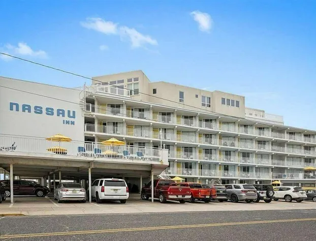 Nassau Inn Beachfront hotel detail image 1