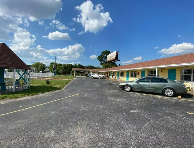 Economy Suites hotel detail image 1