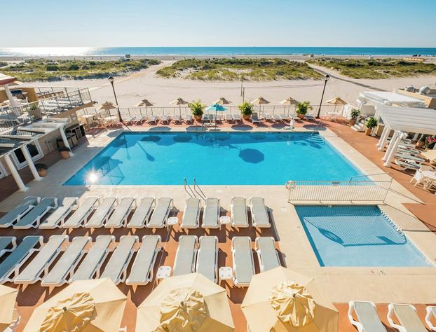 Reges Oceanfront Resort hotel detail image 1
