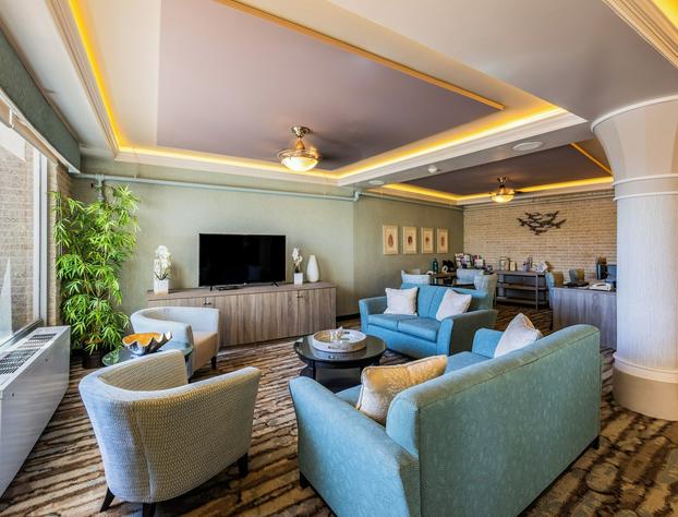 Reges Oceanfront Resort hotel detail image 4